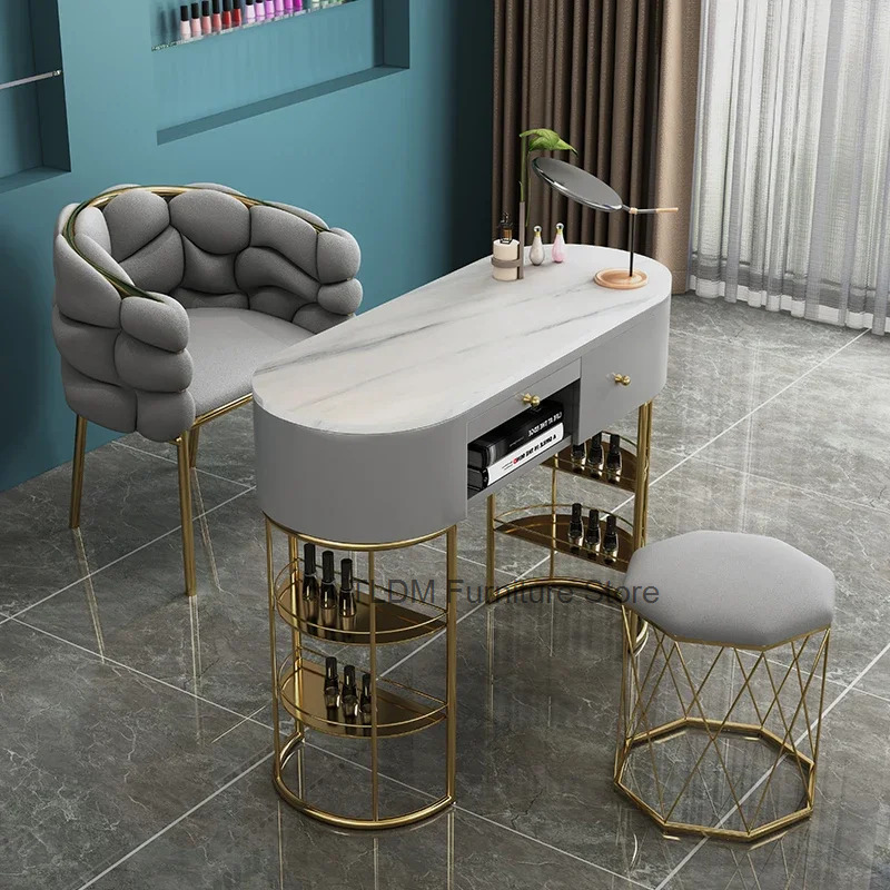 Tafels Nagel Bureau Stofzuiger - Coffee Equipment Tech recensie en prijs