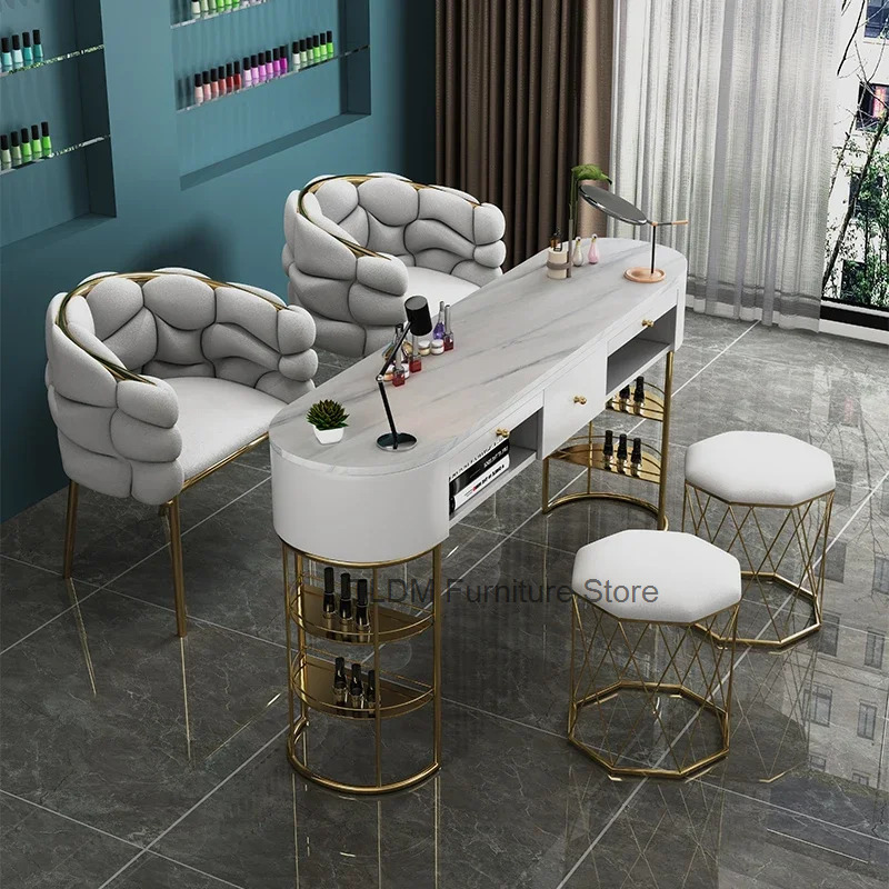 Tafels Nagel Bureau Stofzuiger - Coffee Equipment Tech recensie en prijs